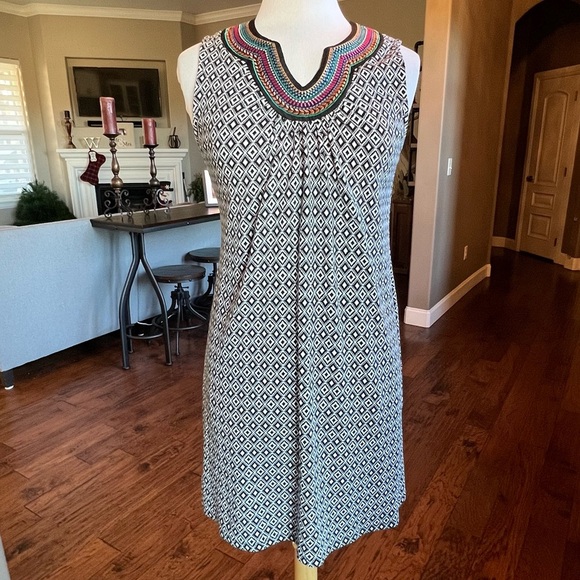 Rafaella Sleeveless Shift Dress Women’s Medium Black White Colorful Embroidery - Picture 1 of 10